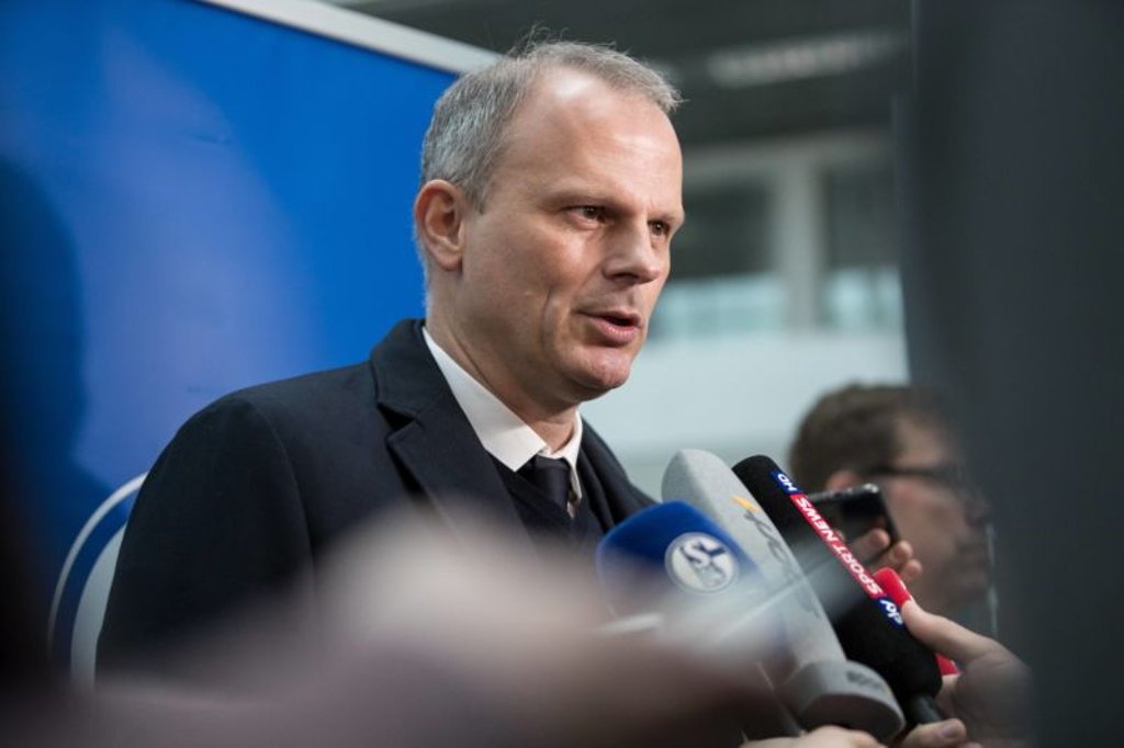 Jochen Schneider will am Mittwoch über die Zukunft von Tedesco entscheiden.