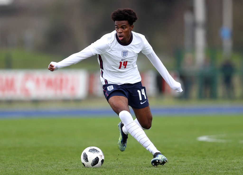 Heißes Transfergerücht: Carney Chukwuemeka bei einem Spiel der englischen U18-Nationalmannschaft.