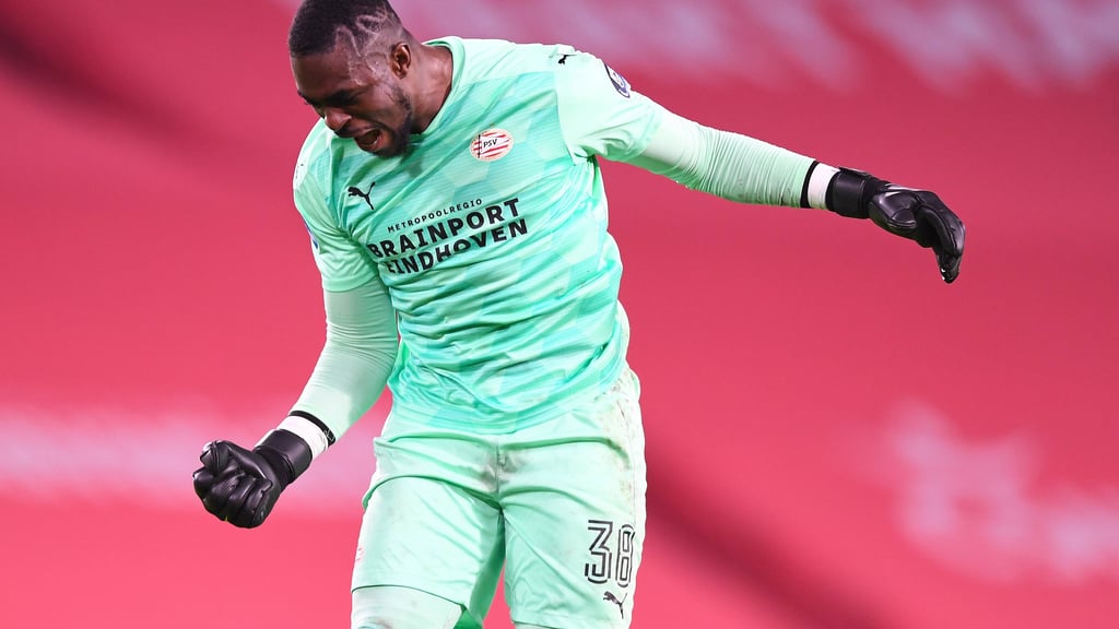 Kann in Eindhoven bleiben: Leipzigs verliehener Keeper Yvon Mvogo