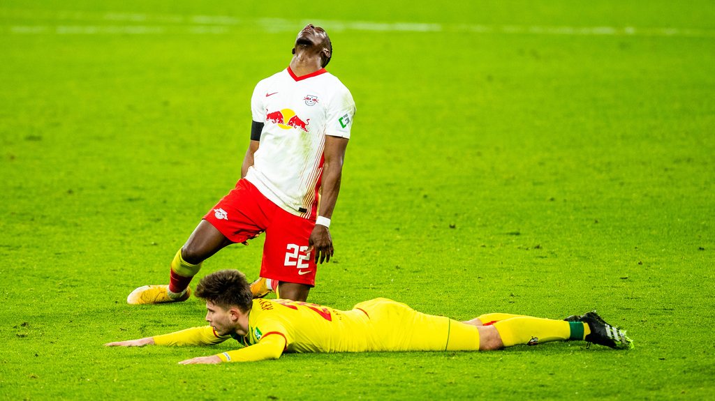 O no! Nordi Mukiele verzweifelt an der Tagesform.