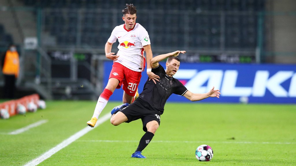 Lazar Samardzic konnte mit RB Leipzig nicht gegen Borussia Mönchengladbach gewinnen.