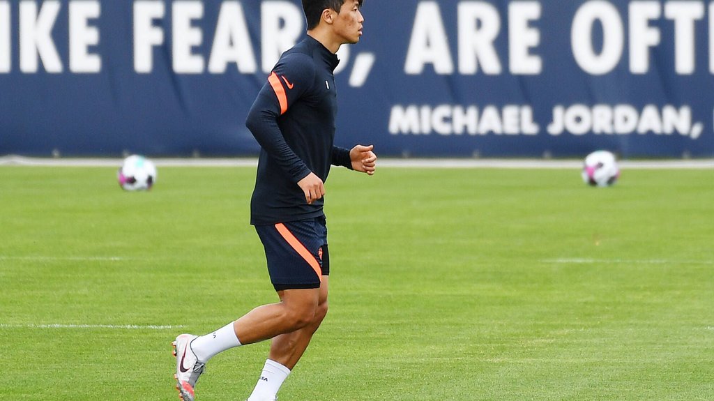 Erstes Spiel, erster Einsatz von Beginn an: Hee-chan Hwang.