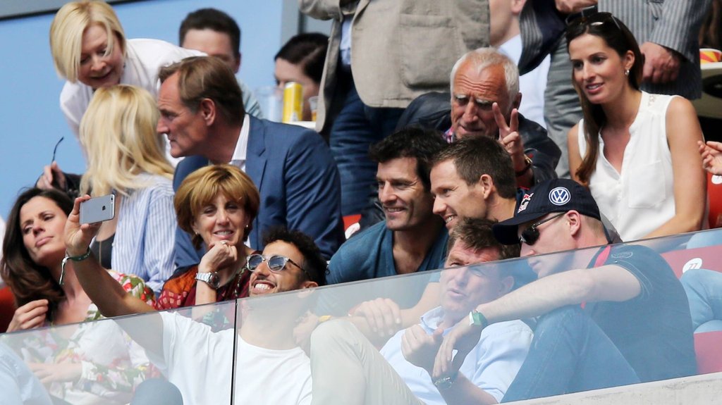 Riss zwischen Stadt und RB Leipzig: Burkhard Jung und Dietrich Mateschitz beim Aufstiegsspiel in die Bundesliga 2016.&nbsp;