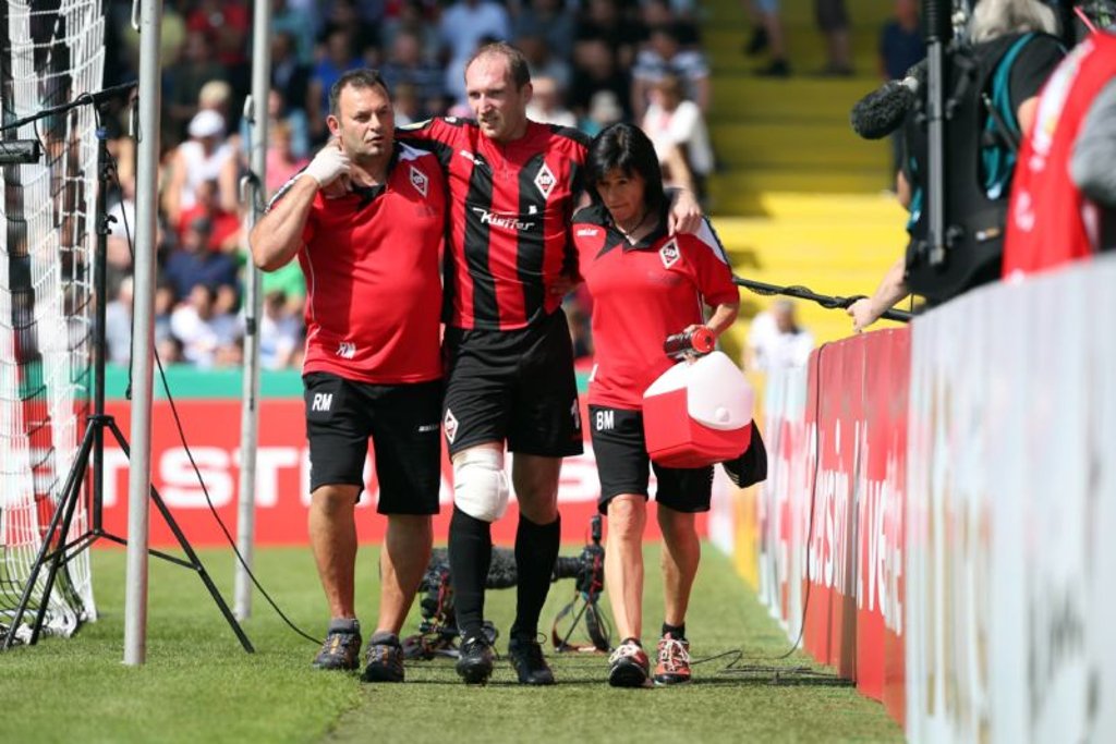 Für Simon Vesel endete das Spiel gegen RB Leipzig unschön. Trotzdem ist er Fan des Klubs.
