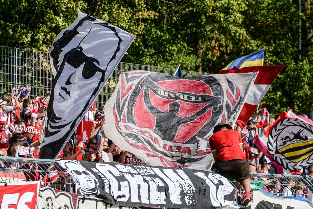 Eine "gute Crowd": RB-Fans beim Pokalspiel gegen Viktoria Köln