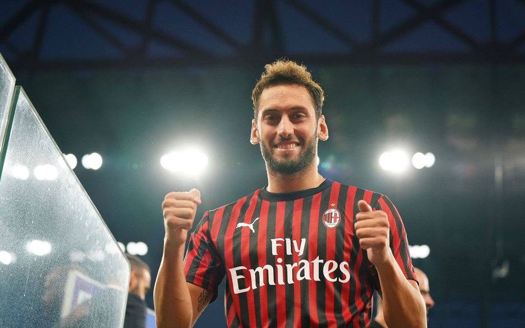 Und täglich grüßt Hakan Calhanoglu: Der Türke ist ein Dauergerücht bei RB Leipzig.