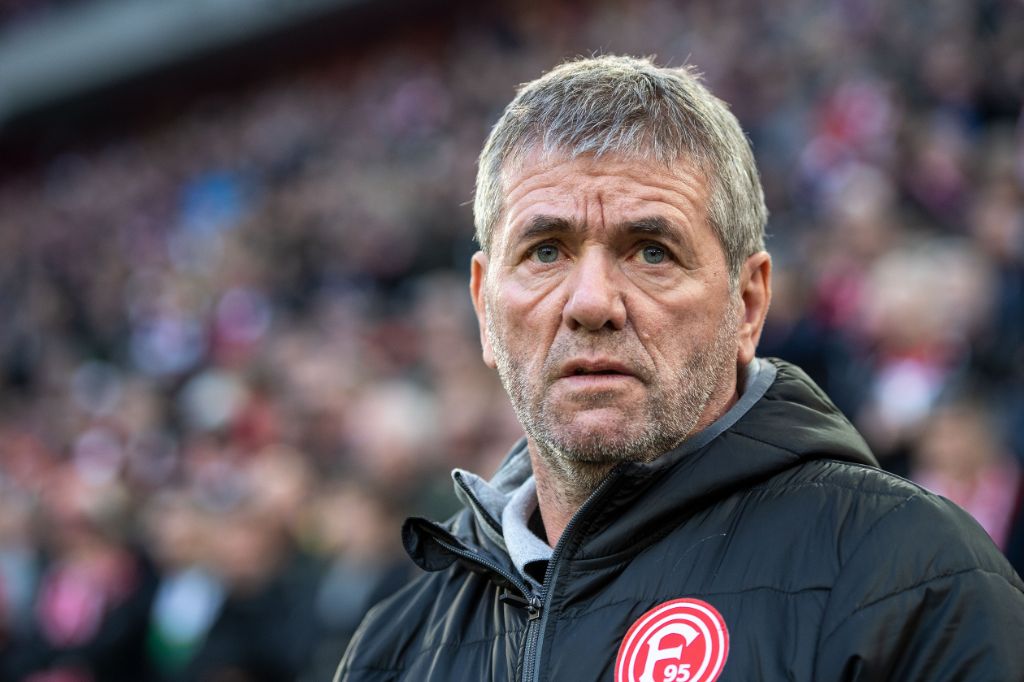 Friedhelm Funkel will RBL mit Düsseldorf einen "großen Kampf" liefern.