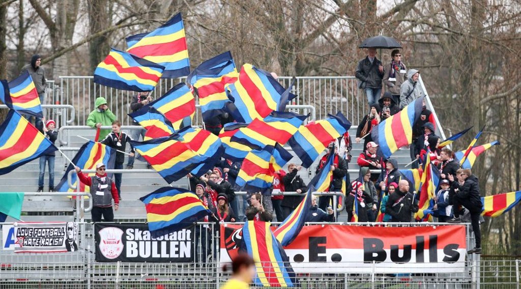 Fans von RB Leipzig in Zwickau – hier noch beim Duell in der Regionalliga Nordost.