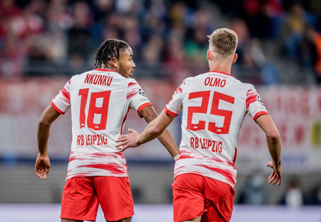 Leipzigs Christopher Nkunku und Dani Olmo.