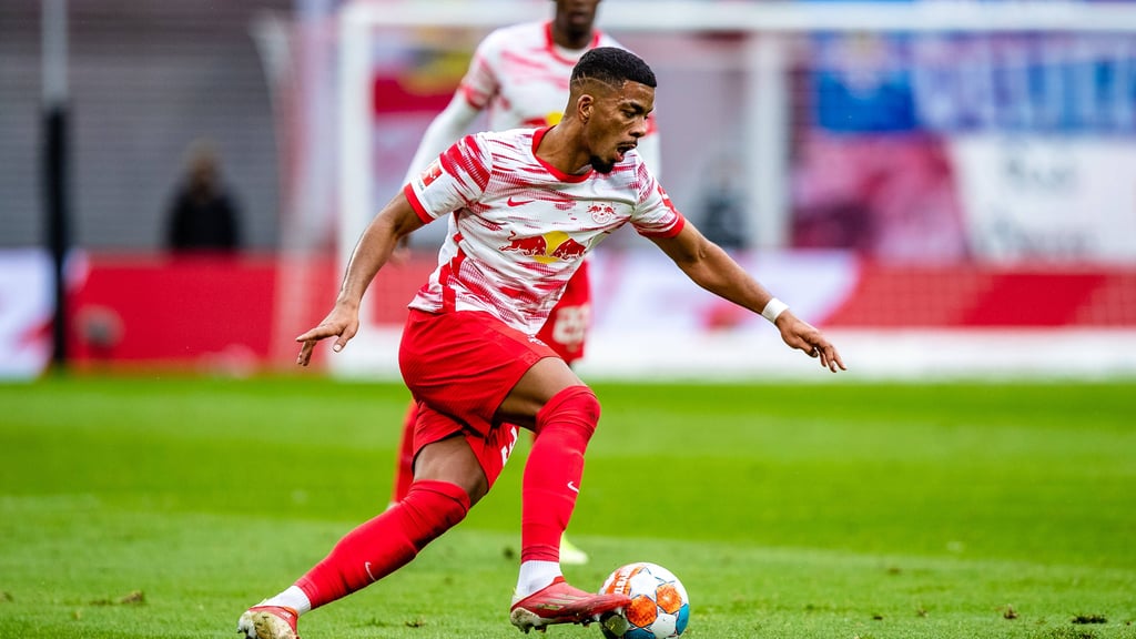 Erster Saison-Einsatz von Beginn an: Benjamin Henrichs.