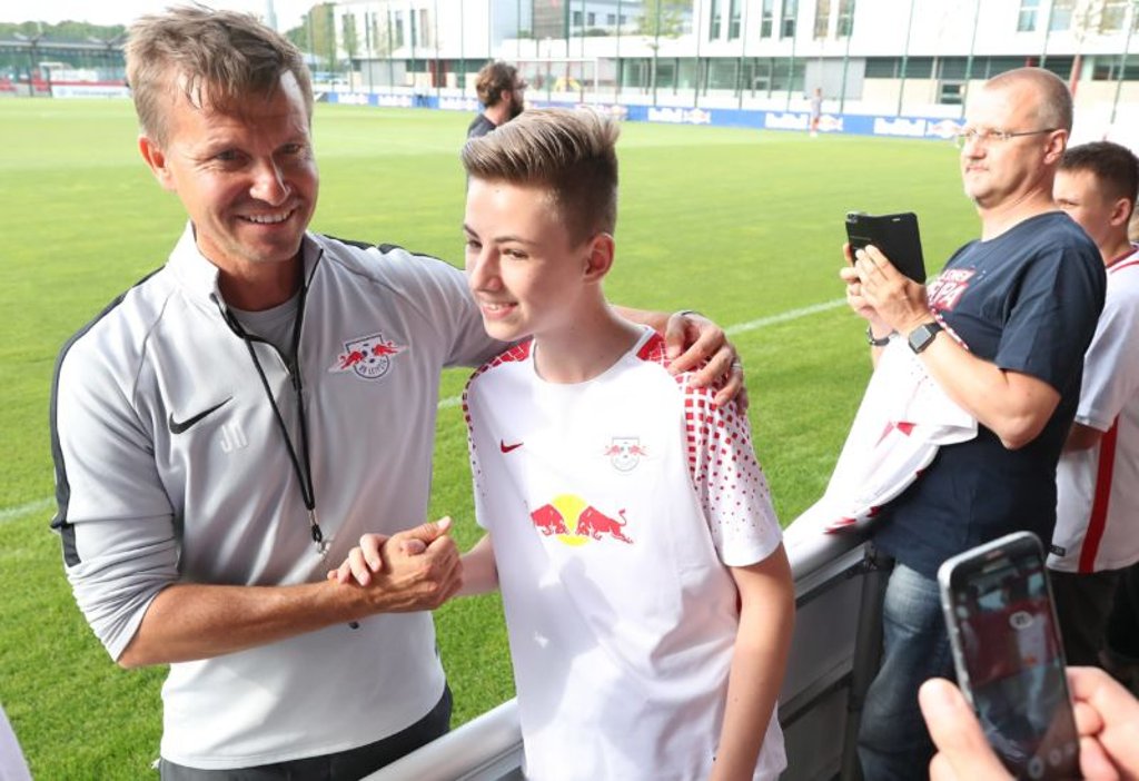 Die Fans konnten auch den neuen Co-Trainer Jesse Marsch begrüßen.