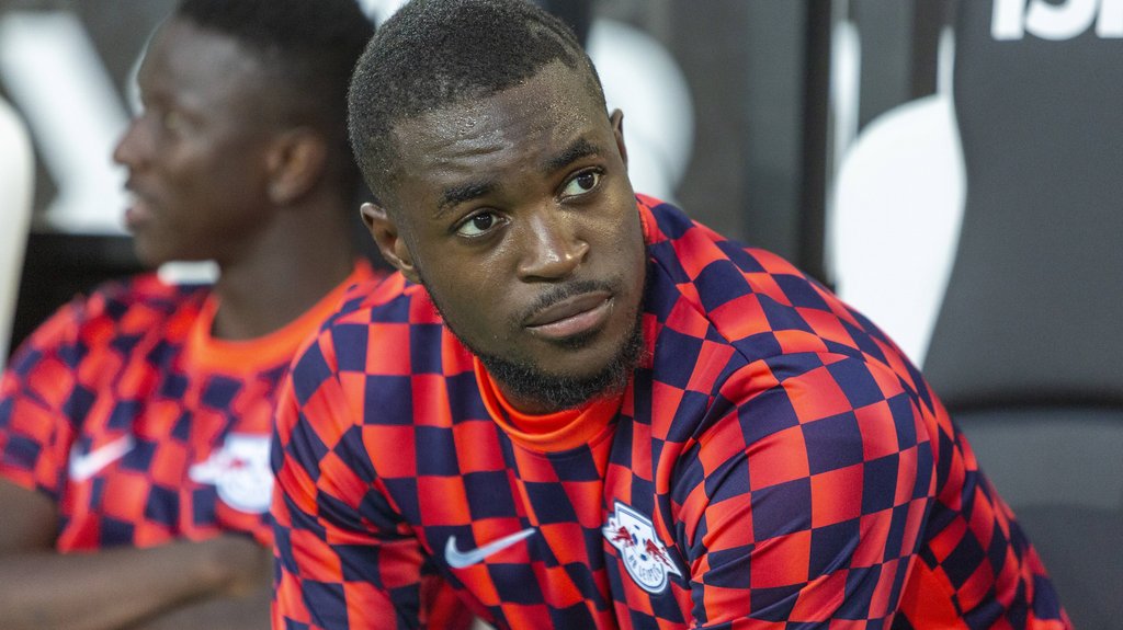 Yvon Mvogo hat bei RB Leipzig seinen Bankplatz sicher