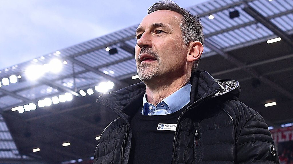 Mainz-Trainer Achim Beierlorzer will nicht "den Fußball über die Gesellschaft heben".