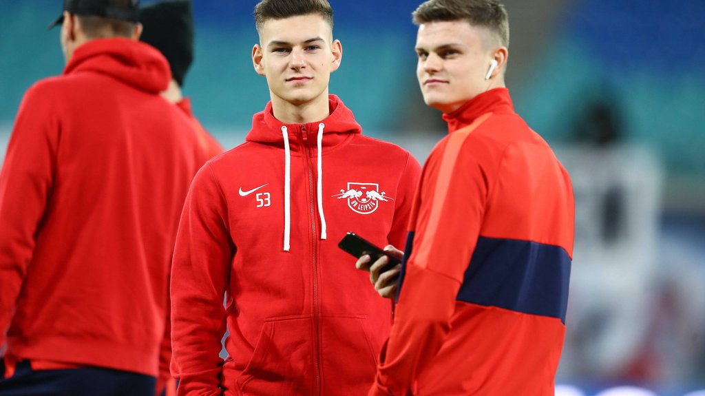 Das lange Warten auf den ersten Profi-Einsatz: Tom Krauß (links) und Fabrice Hartmann.