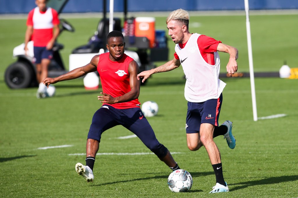 Ademola Lookman und Kevin Kampl im Training bei RB Leipzig (Archivbild)