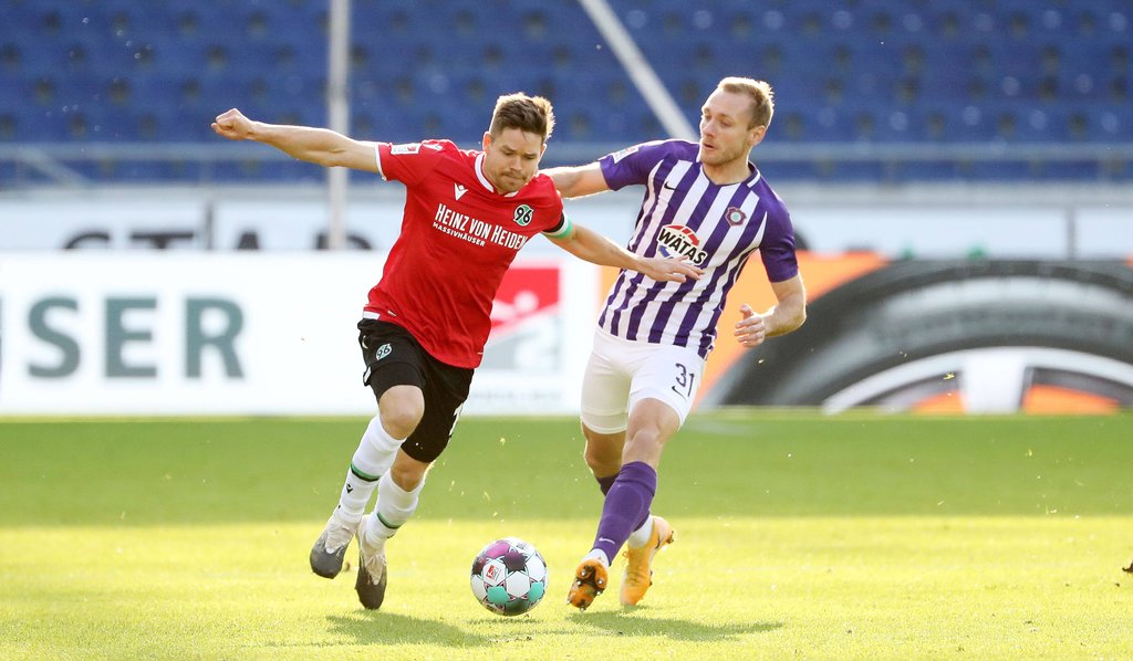 Dominik Kaiser (l.) lief 2012 bis 2018 für RB Leipzig auf.