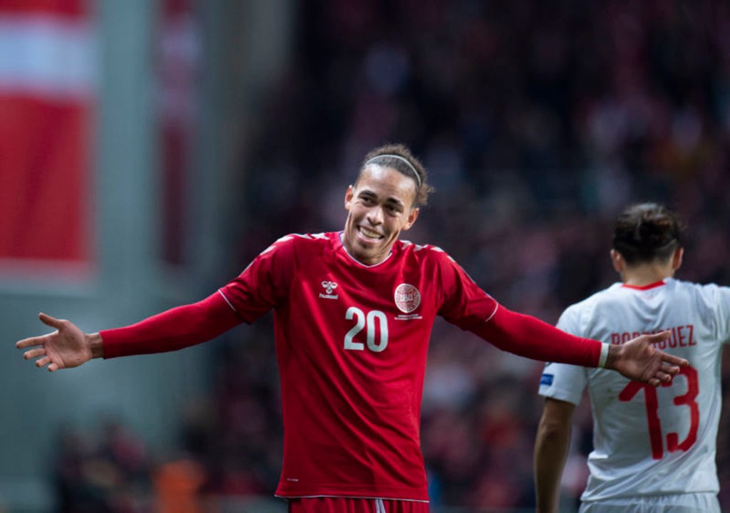 Will zu Sohn und Freundin: Yussuf Poulsen.