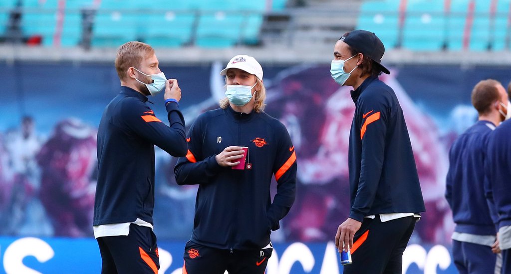 Trio von Beginn an: Konrad Laimer, Emil Forsberg und Yussuf Poulsen.