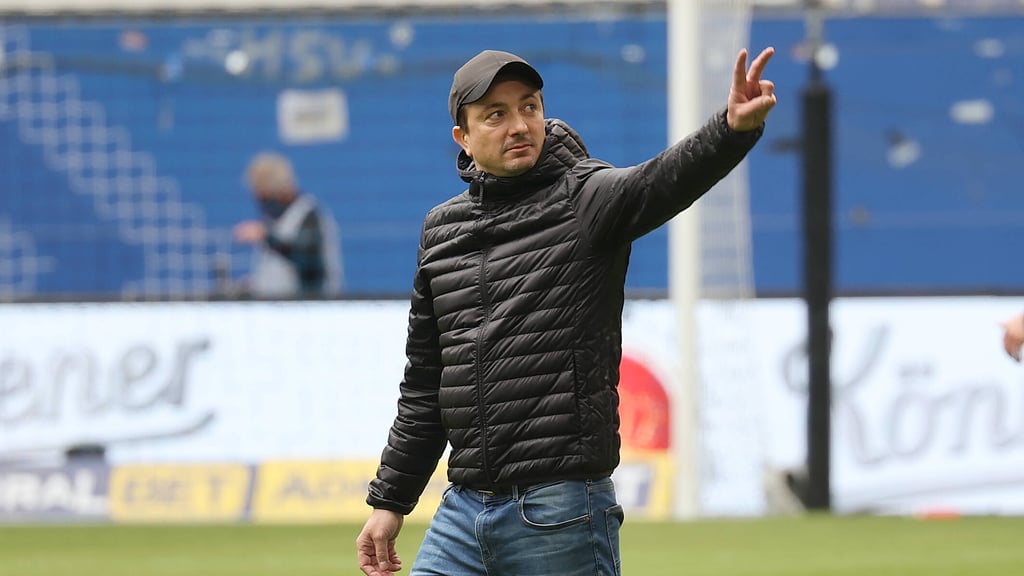 Daniel Meyer war Chefcoach bei Eintracht Braunschweig) und trainiert jetzt die U19 von RB Leipzig.