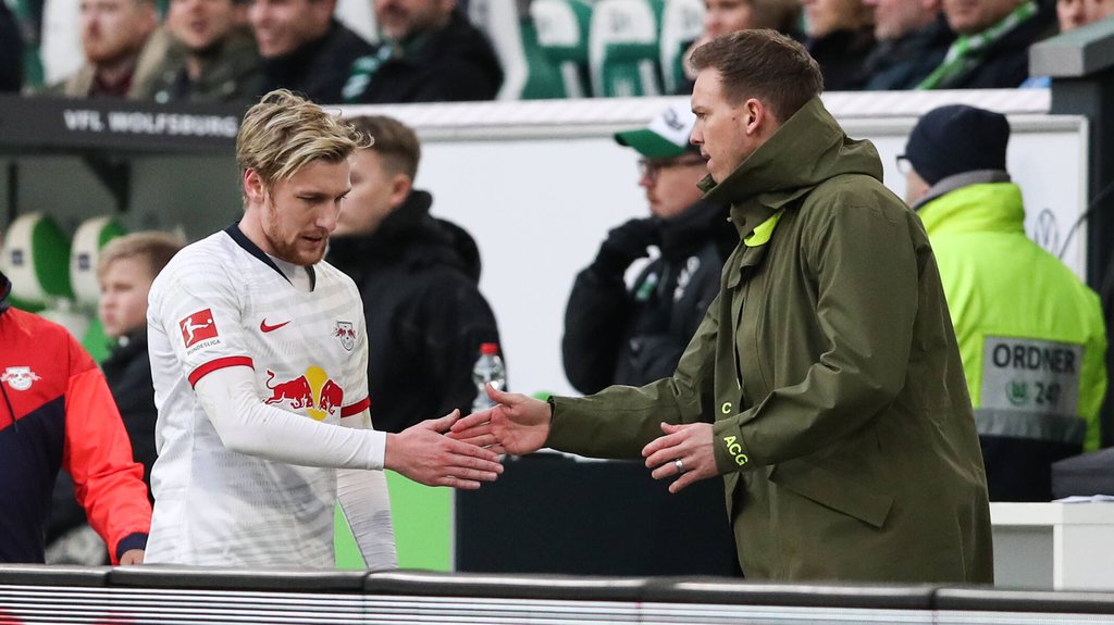 Regeländerung durch Corona: Die DFL könnte kurzfristig fünf Auswechslungen erlauben.