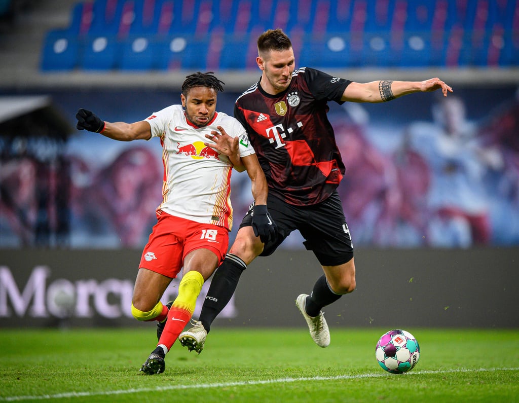 Brecher gegen Techniker: Niklas Süle gegen Christopher Nkunku.