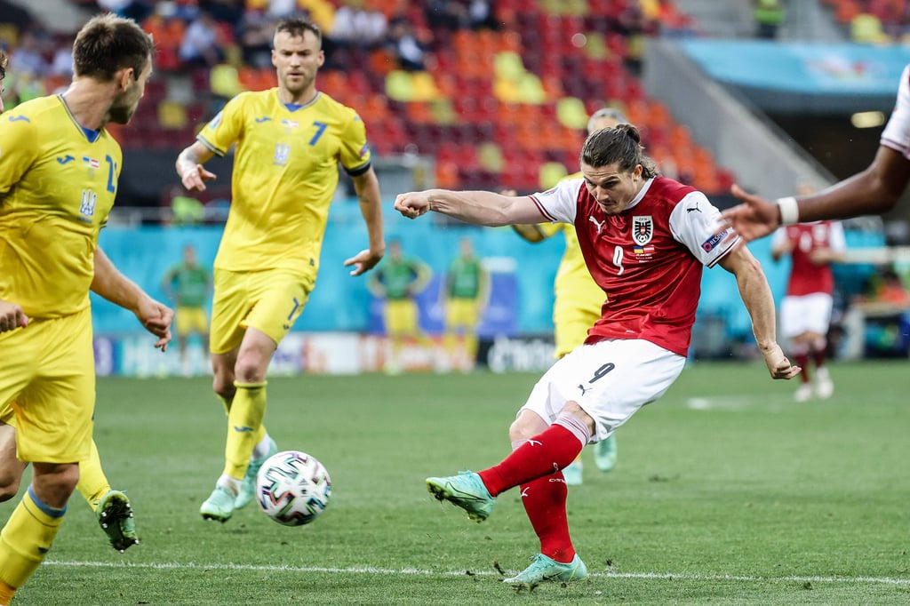 Marcel Sabitzer feiert mit Österreich den Einzug in die K.o.-Runde.