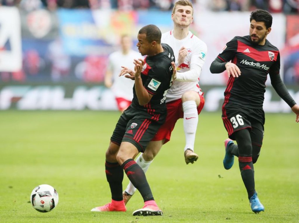 Timo Werner kann über die Qualitäten von Marcel Tisserand (li.) schon ein bisschen was erzählen.