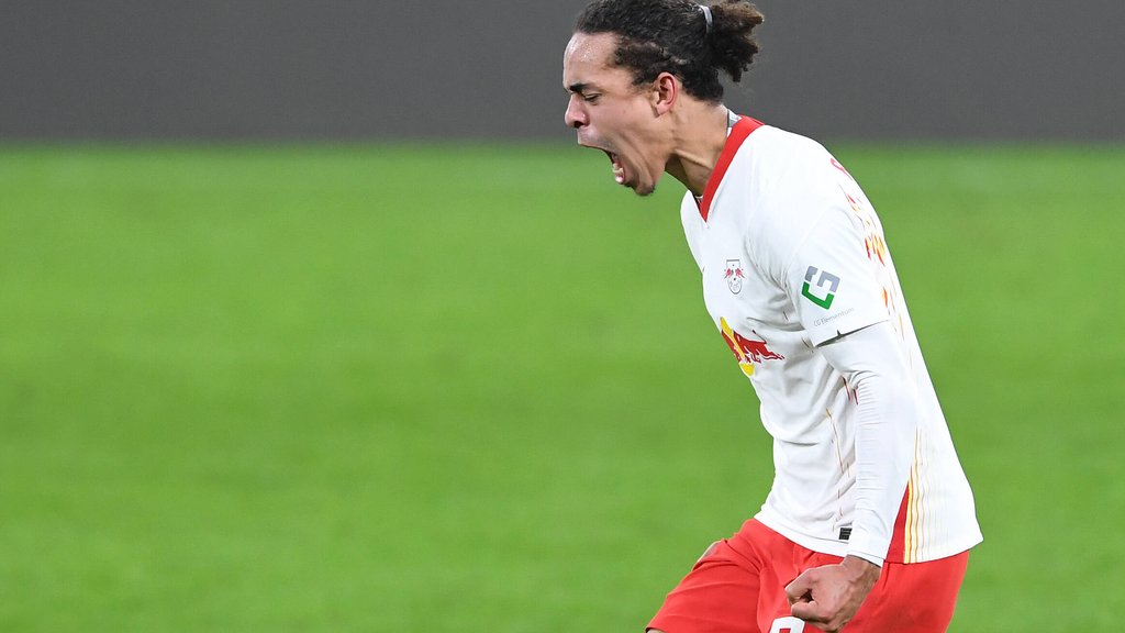 Urschei des Urgesteins: Yussuf Poulsen nach seinem 2:2 gegen Gladbach.