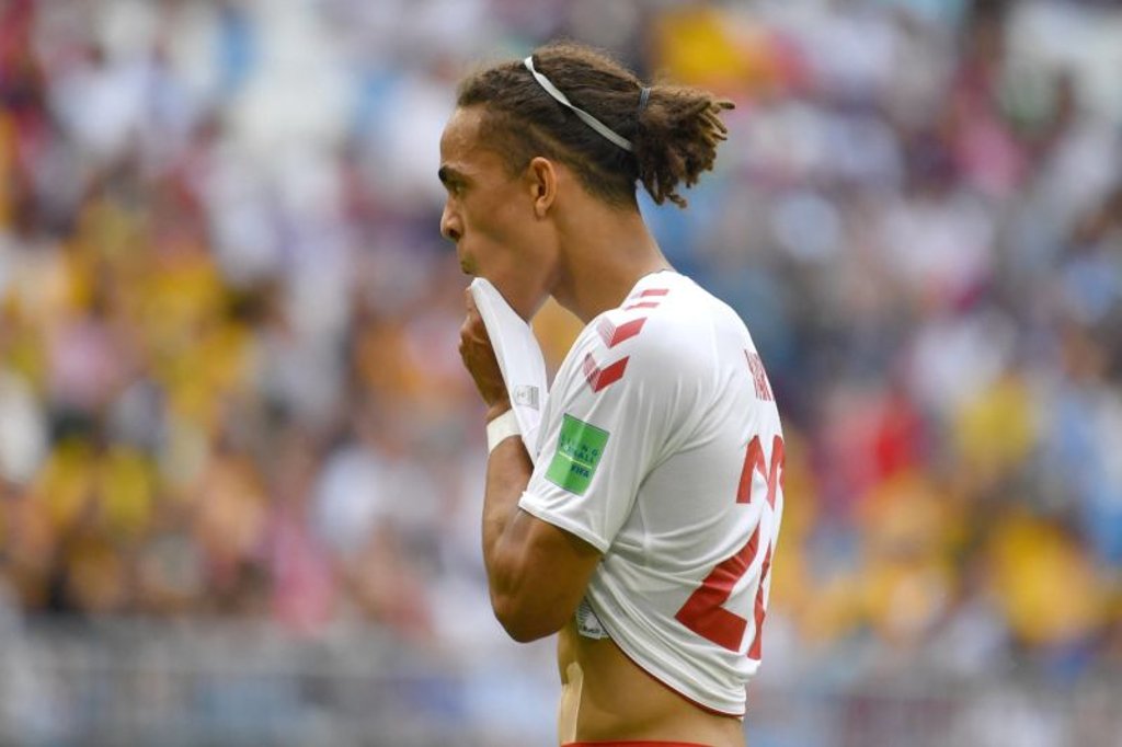 Yussuf ‚Yurary‘ Poulsen enttäuscht nach dem Handelfmeter und der gelben Karte gegen Australien.
