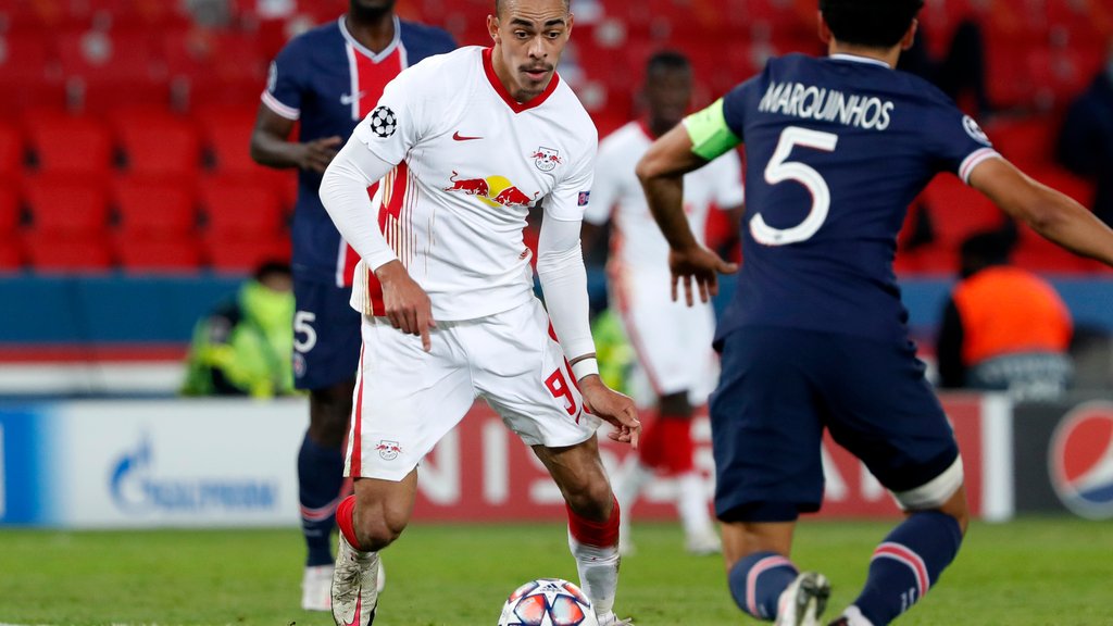 Kein Durchkommen von Yussuf Poulsen gegen Paris' Marquinhos