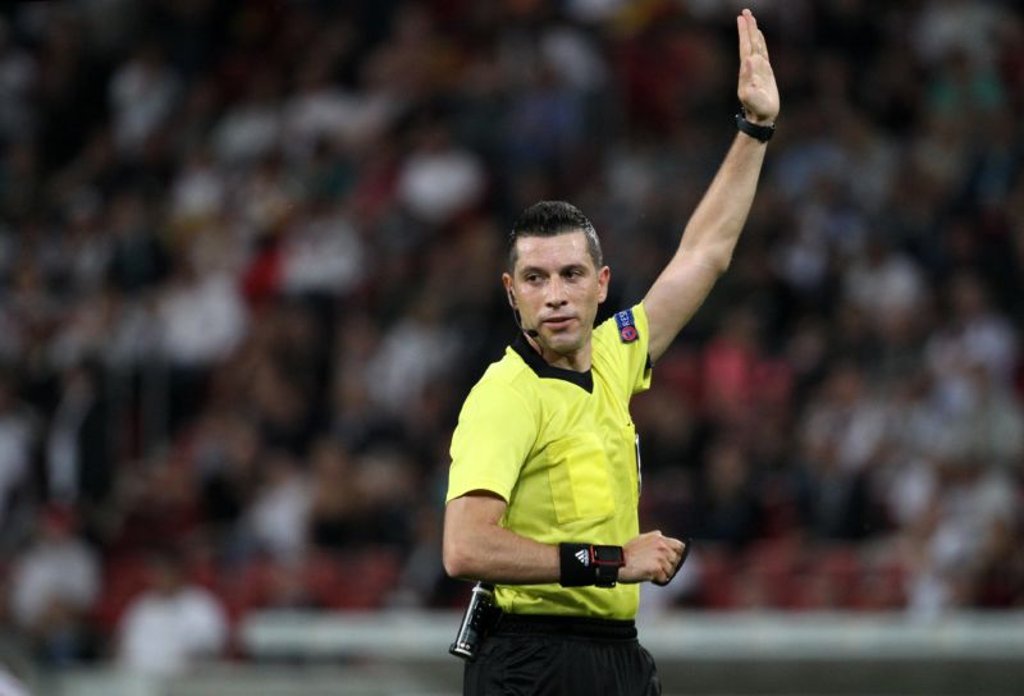 Ali Palabıyık ist Schiedsrichter bei RB Leipzig gegen Zenit St. Petersburg.