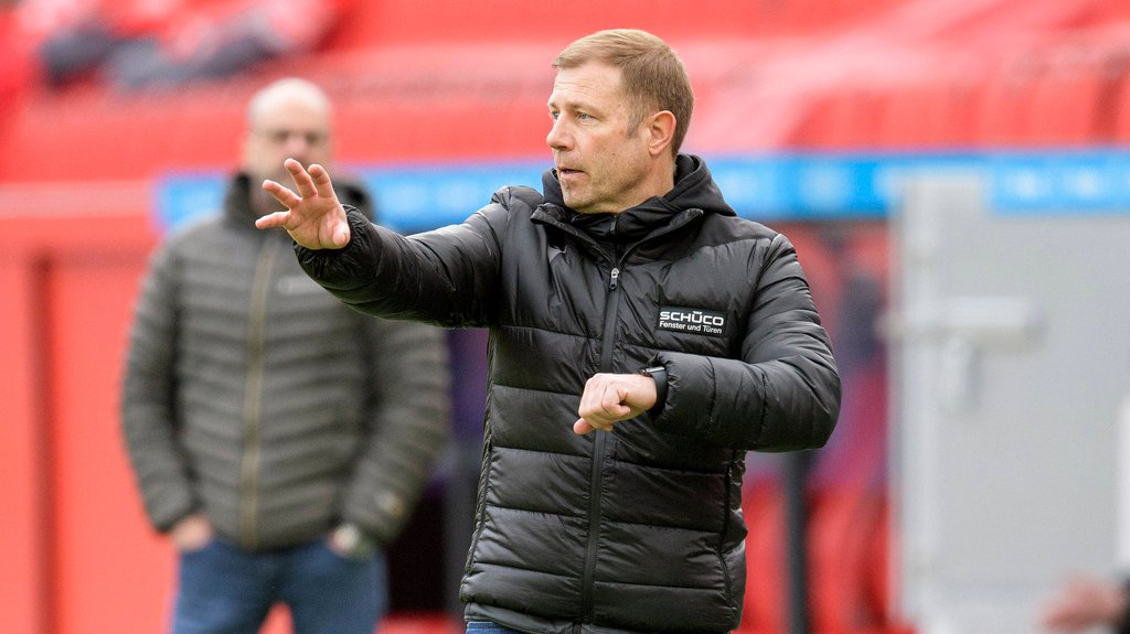 Frank Kramer begrüßt zwei Rückkehrer im Kader von Arminia Bielefeld.