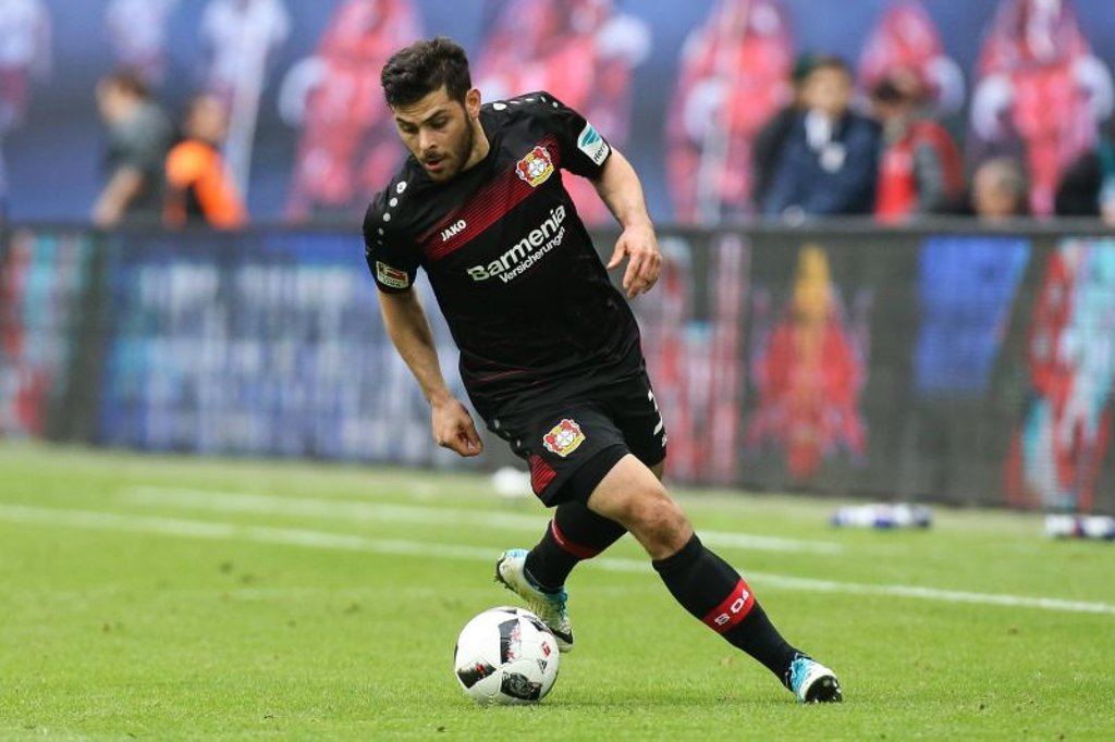 Kevin Volland entschied sich für das Trikot von Bayer Leverkusen und gegen das von RB Leipzig.