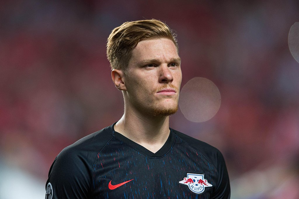 Marcel Halstenberg droht gegen Benfica Lissabon wieder auszufallen.