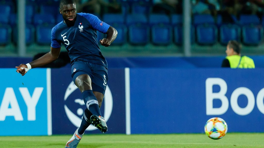 Dayot Upamecano, hier bei der U21-Europameisterschaft 2019 im Spiel gegen Kroatien, steht vor seinem Debüt für die Équipe Tricolore.
