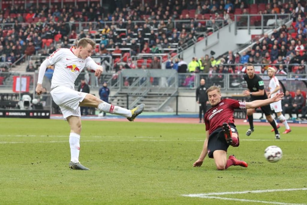 Satter Schuss: Lukas Klostermann erzielte gegen den 1. FC Nürnberg seinen dritten Saisontreffer