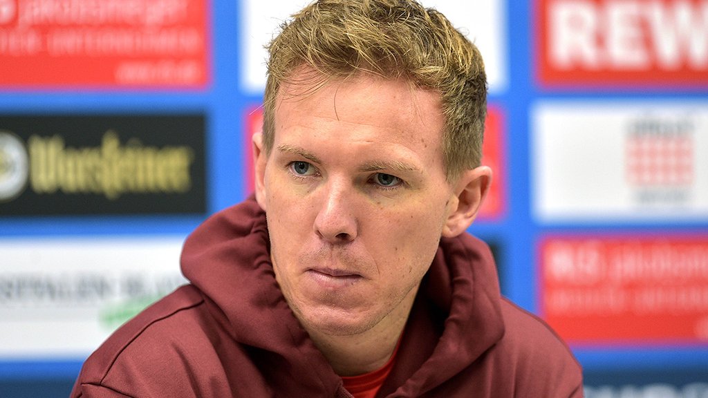 Julian Nagelsmann, Trainer bei RB Leipzig, findet die Fußballwelt nicht unproblematisch für ein Outing von homosexuellen Spielern ist.