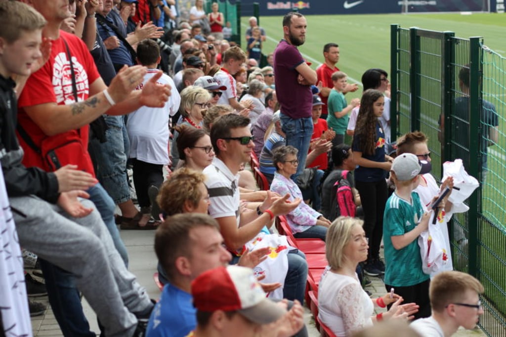 RB-Fans am Cottaweg.