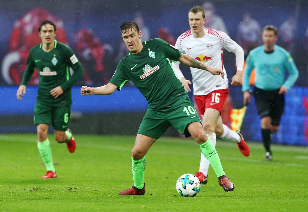 Max Kruse (vorne), hier noch im Trikot des SV Werder, ist von den Fähigkeiten von Lukas Klostermann (r.) überzeugt.