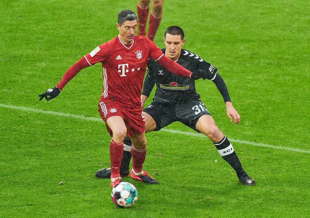 Robert Lewandowski erzielte gegen Freiburg das 1:0.