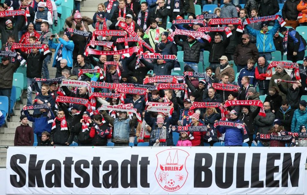 Die Skatstadt Bullen sind nicht nur bei Spielen von RB Leipzig präsent, sondern organisieren nun auch ein Skatturnier.