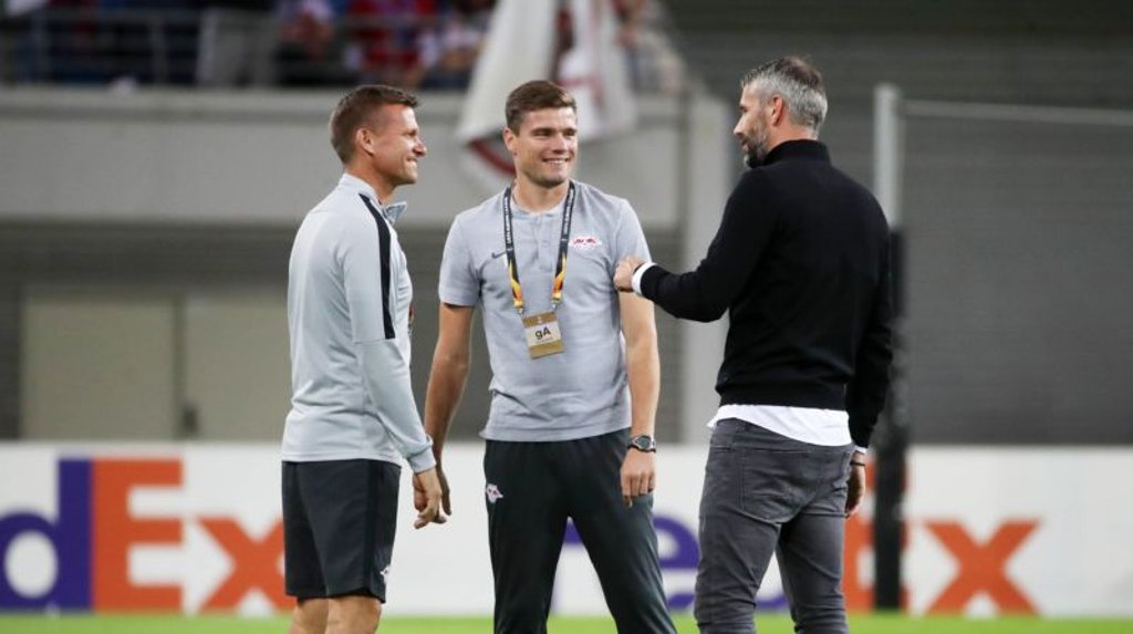 Marco Rose (re) und Jesse Marsch (li) hatten bei ihrem Europa-League-Aufeinandertreffen einen guten Draht zueinander.