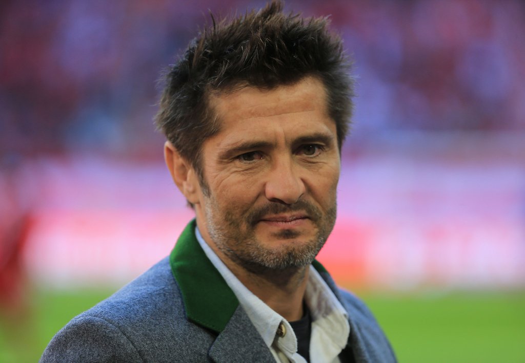 Bixente Lizarazu glaubt, dass die Halbfinalpaarungen von Corona geprägt sind.