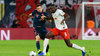 Robert Lewandowski (FC Bayern München) ist laut Ibrahima Konate (r.) der gefährlichste Stürmer, gegen den er je gespielt hat.