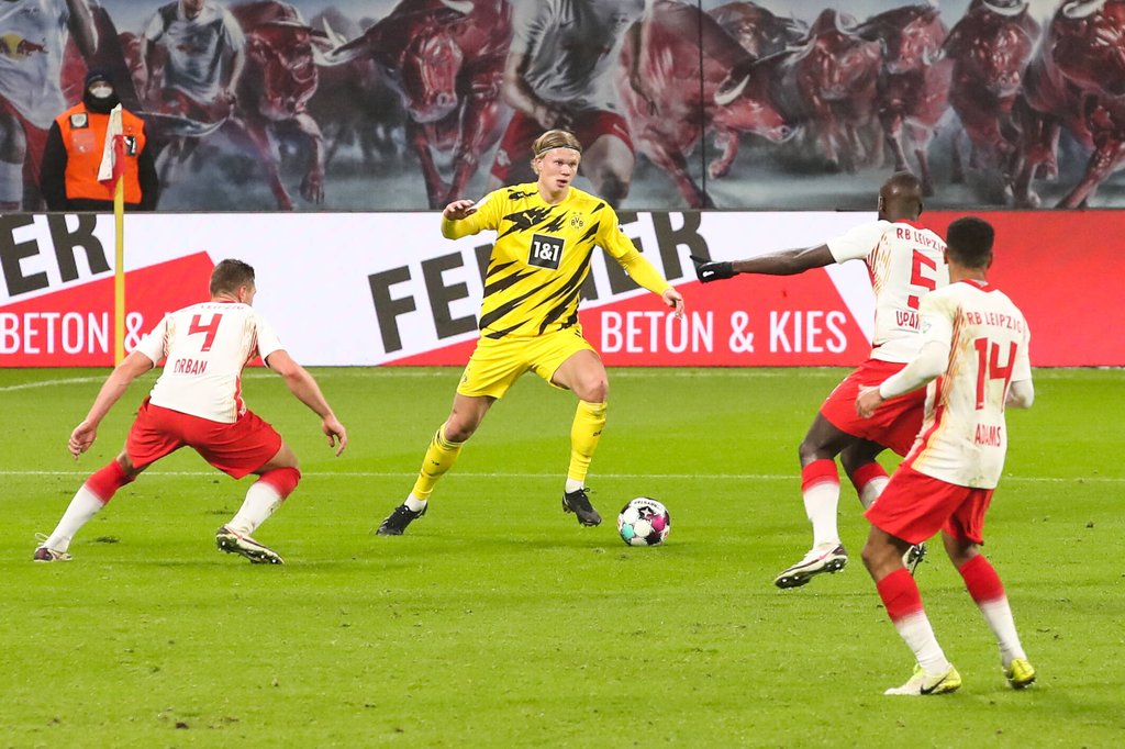 Erling Haaland geht für Dortmund auf Torejagd, obwohl RB Leipzig ihn gerne geholt hätte.