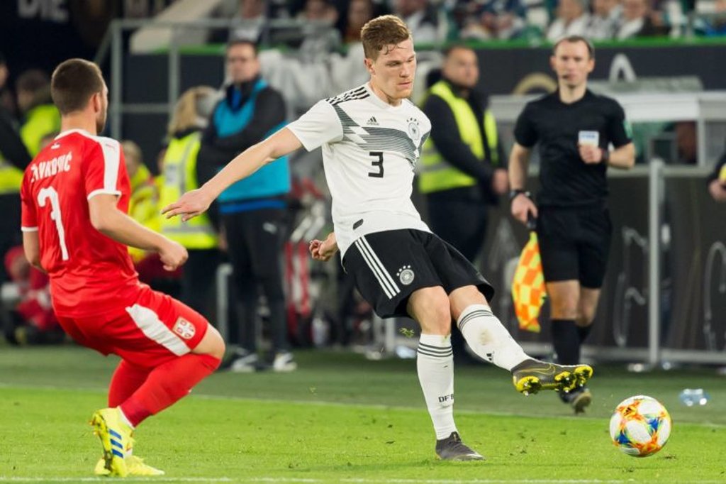 Marcel Halstenberg spielt als Linksverteidiger spät für Deutschland.