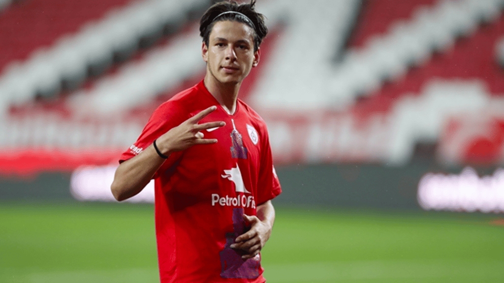 Bei RB auf der Longlist? Enis Destan