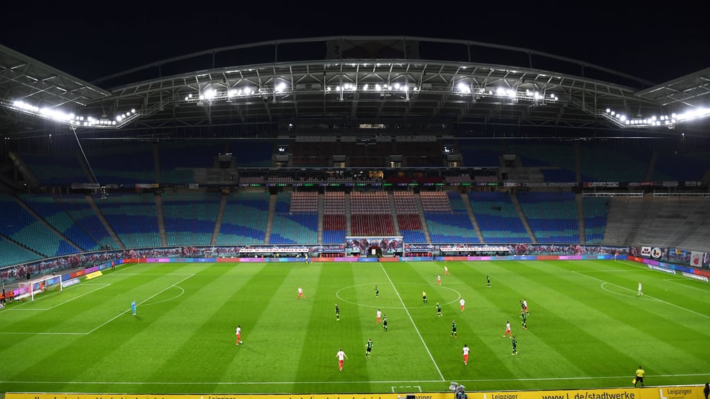Leere Ränge in der Red Bull Arena wird es in den kommenden Heimspielen leider wieder zu sehen geben.