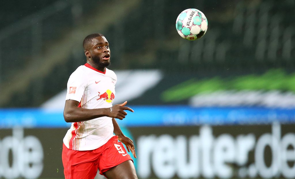 Dayot Upamecano (RB Leipzig) verschuldete gegen PSG das Tor zum 0:1 und verursachte einen Elfer.