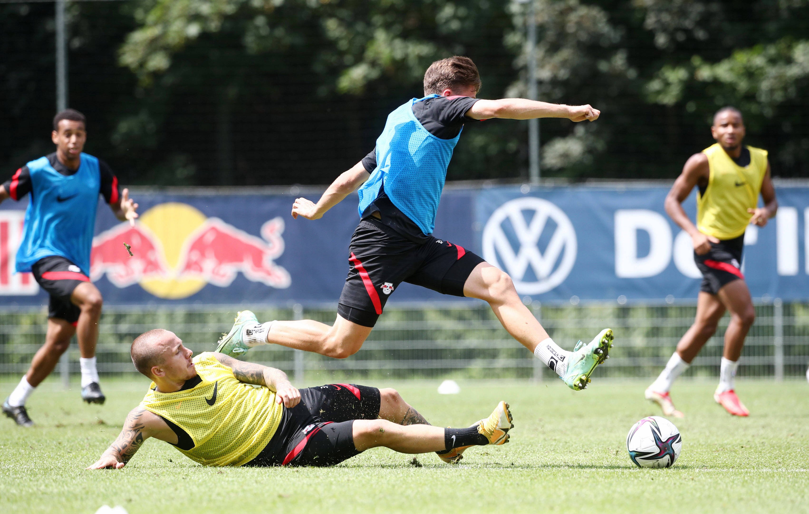 RB Leipzig Im Trainingslager: Trainer Jesse Marsch Erinnert An David ...